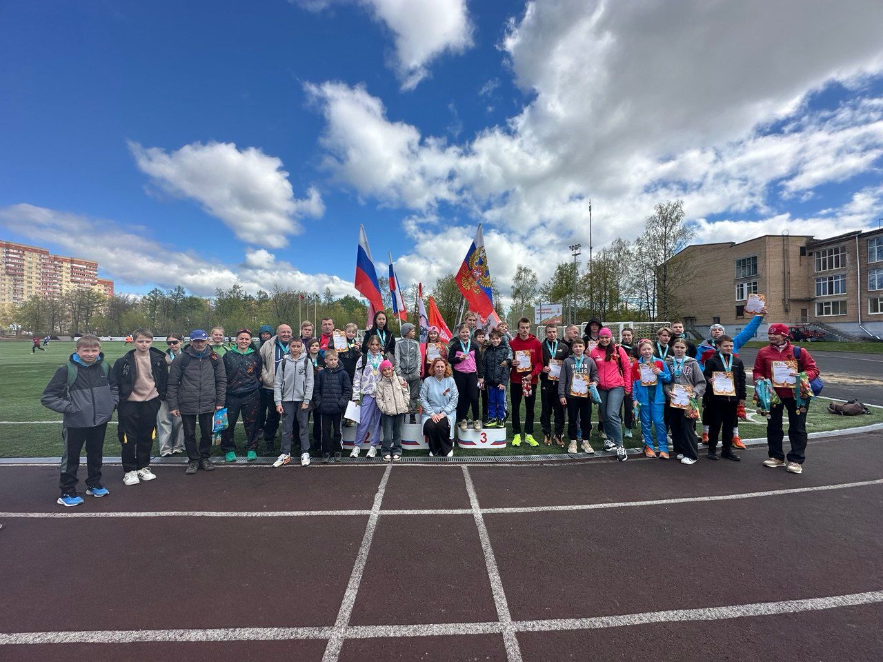 Соревнования по общей физической подготовке среди спортсменов отделения «лыжные гонки» прошли 08 мая на стадионе МБУ СОЦ «Луч»