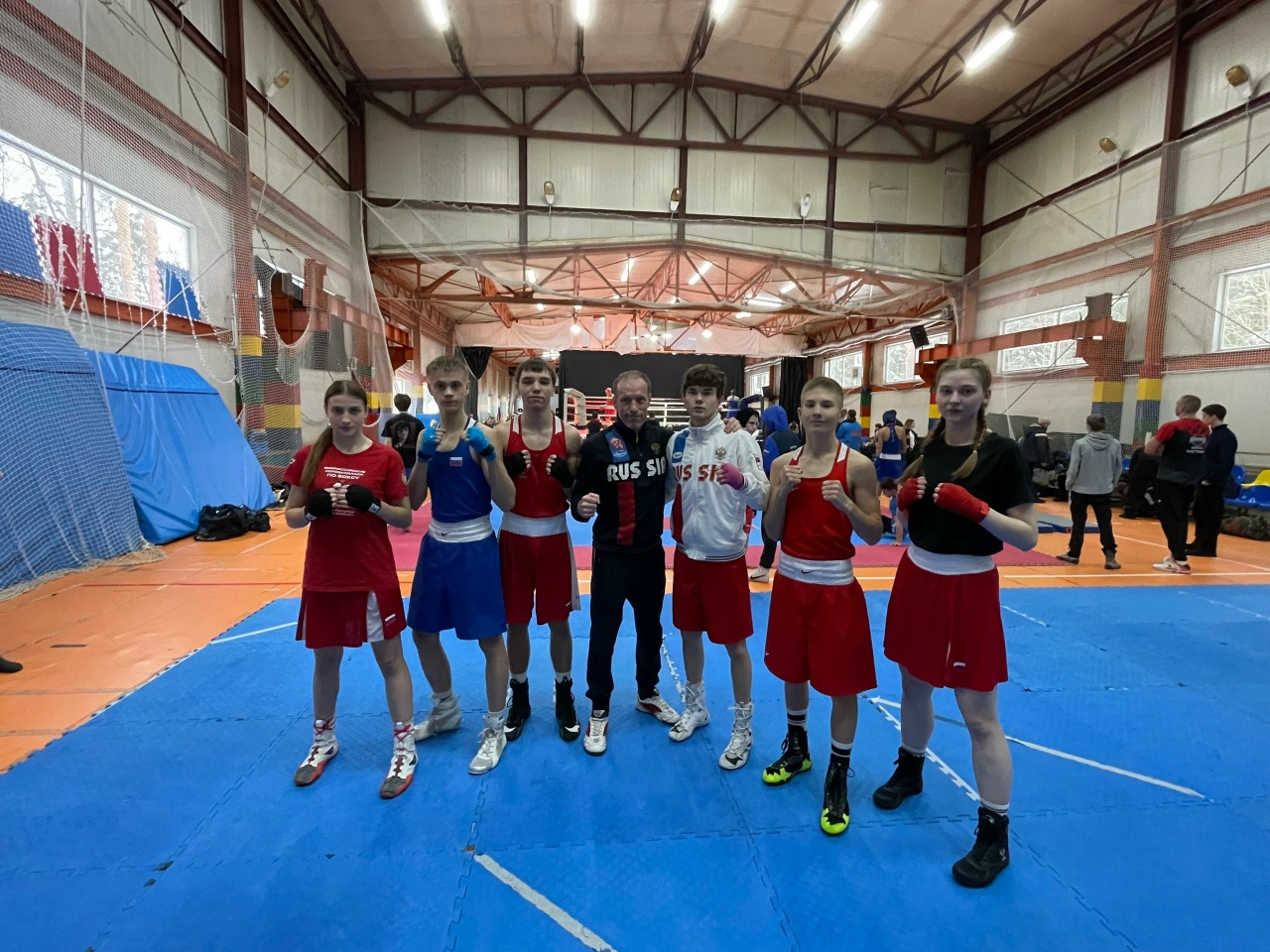 Сергиевопосадские спортсменки завоевали золото на Всероссийских соревнованиях и отобрались на первенство России по боксу 2026!